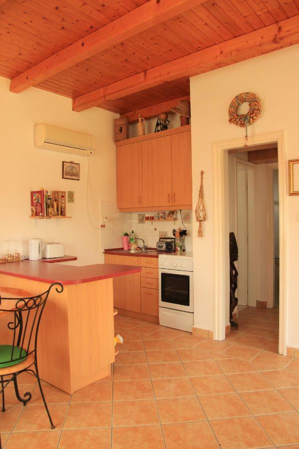 Szolohegyi Haziko - Cottage In The Vineyard Balatonszárszó Екстериор снимка